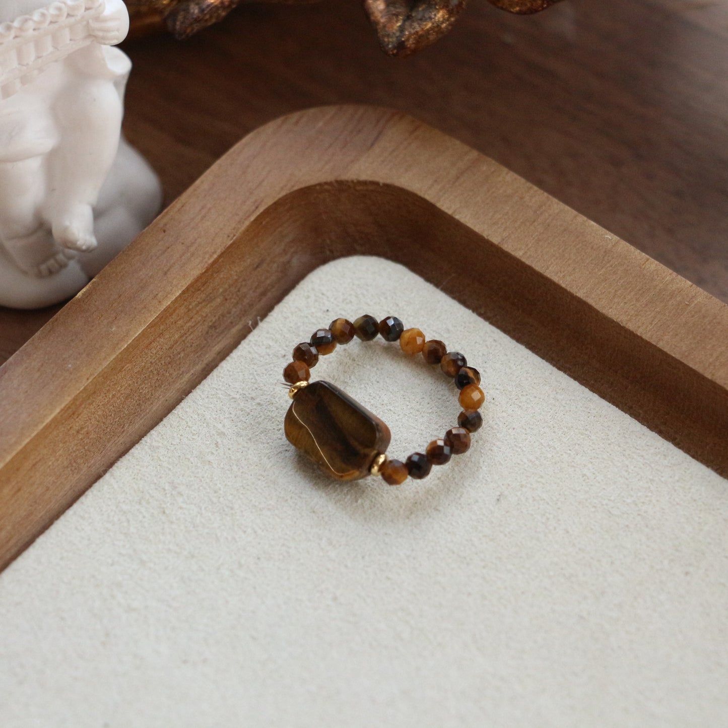 タイガーアイ(虎目石)装飾リング Tiger's Eye Decorative Ring